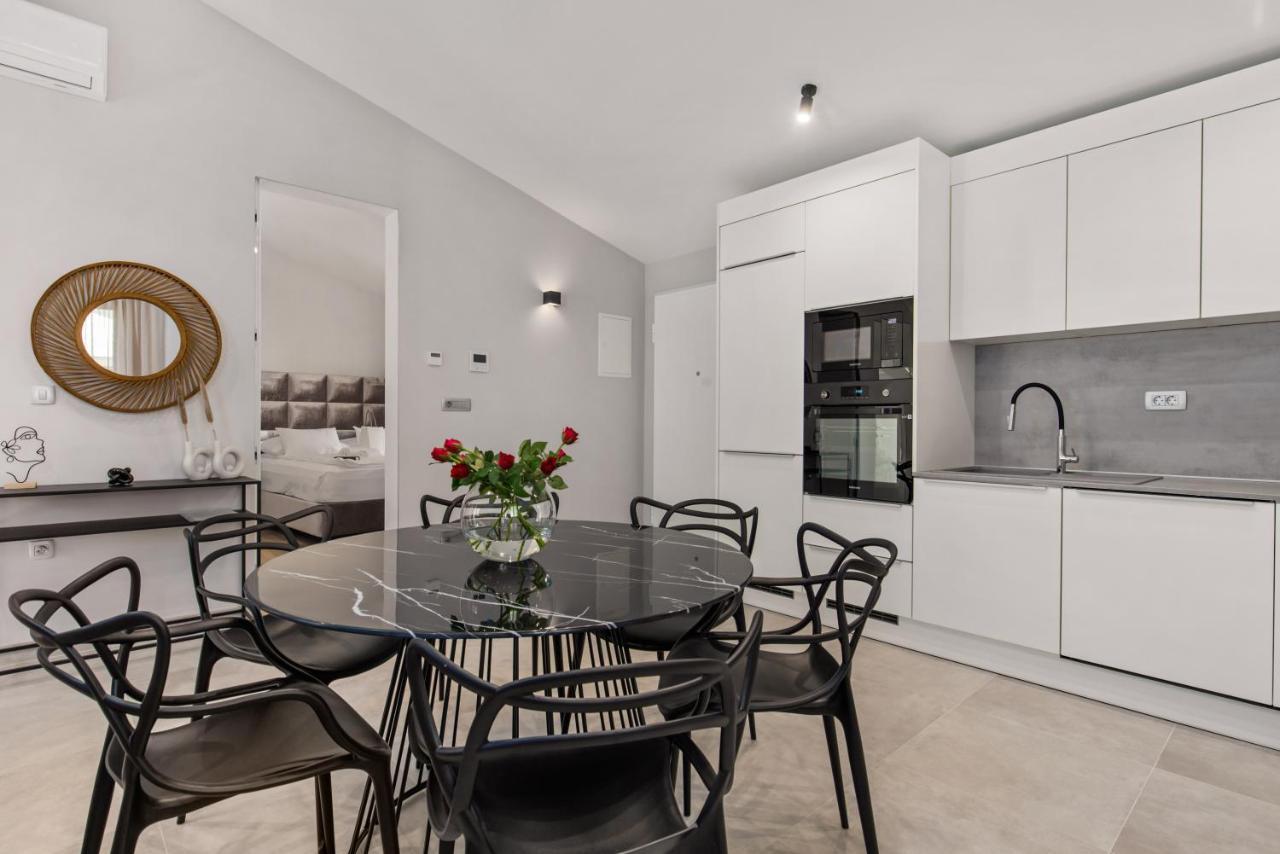 Apartmani Dogas Crikvenica Eksteriør billede